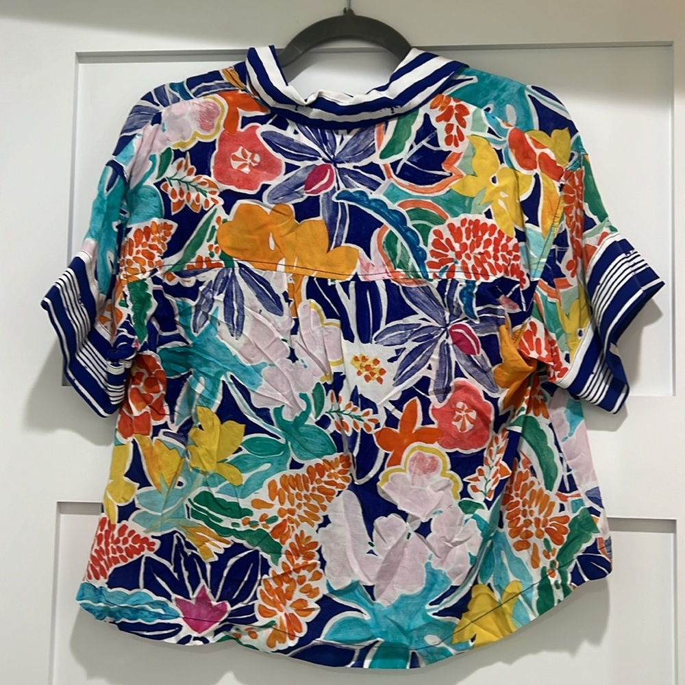 Floral top - Picture 3 of 3